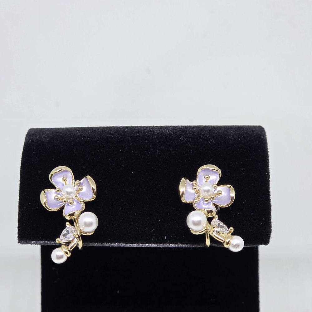 Elegant Gold and Purple Floral Earrings